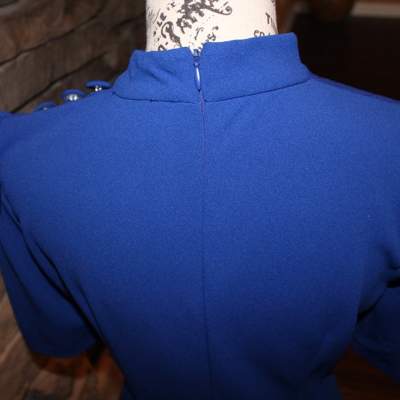 Donna Morgan 3 Button Sheath Dress - Picture 7 of 8